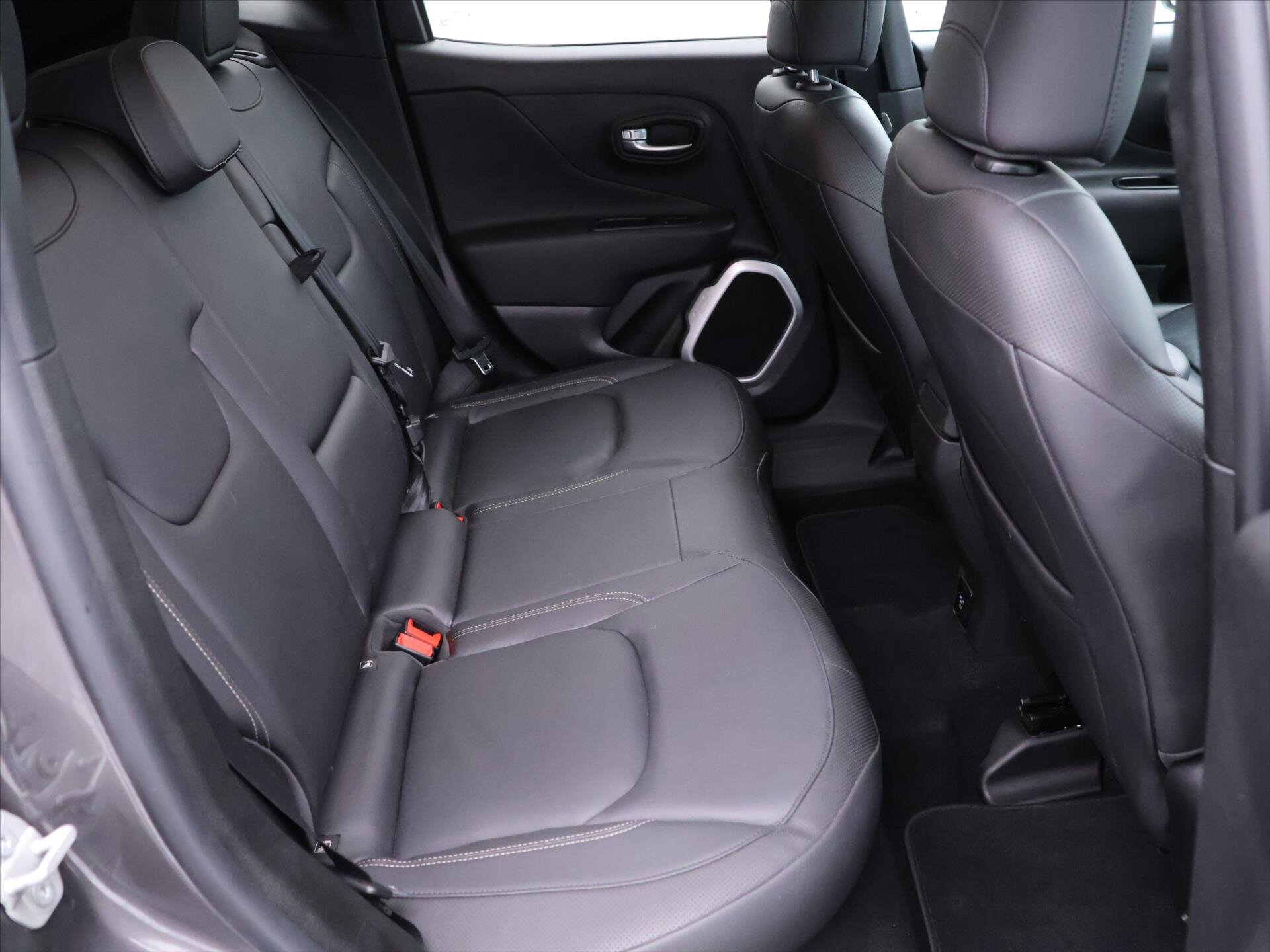 Jeep Renegade SUV / Terénní 1,4 l 103 kw