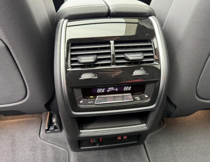 BMW X7 SUV 3,0 l 250 kw