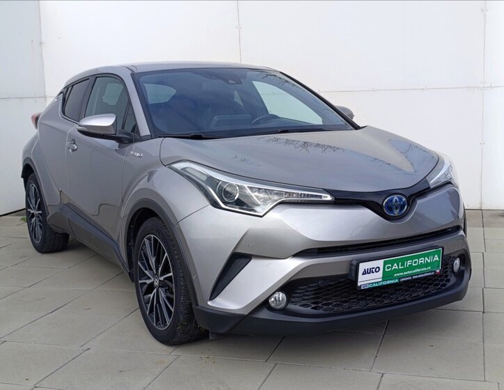 Toyota C-HR Hatchback 1,8 l 72 kw
