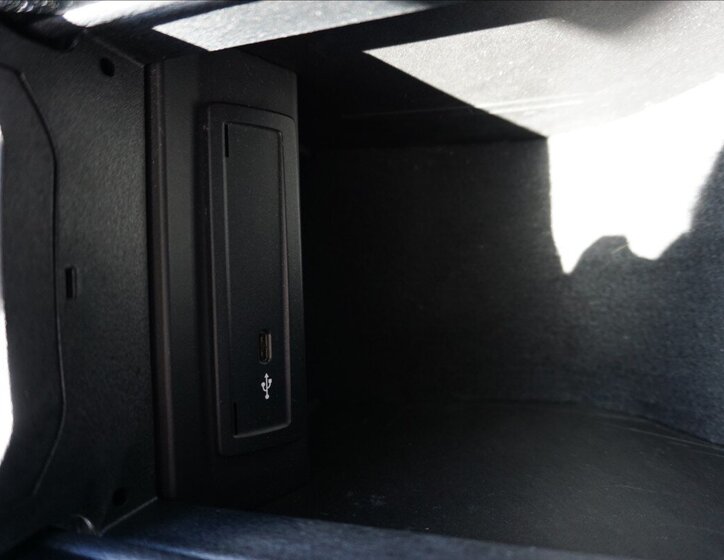 Mercedes-Benz Třídy A Sedan / Limuzína 1,3 l 100 kw