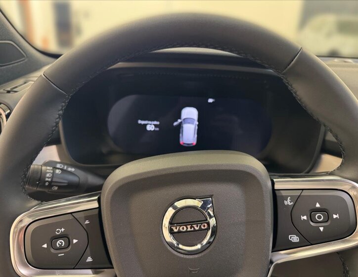 Volvo XC40 SUV 2,0 l 120 kw