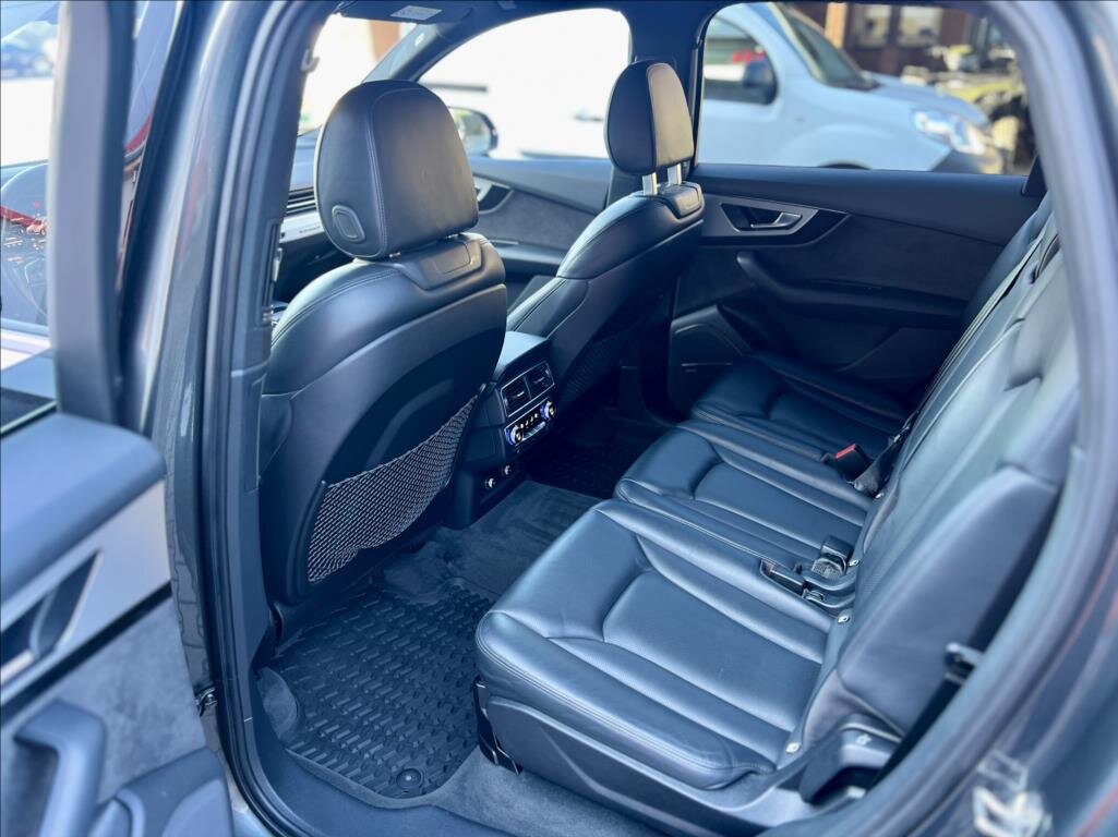 Audi SQ7 SUV / Terénní 4,0 l 320 kw