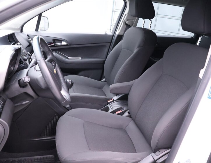 Chevrolet Orlando 10