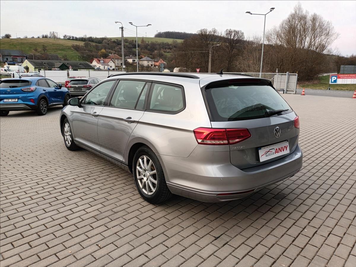 Volkswagen Passat Kombi 2,0 l 110 kw