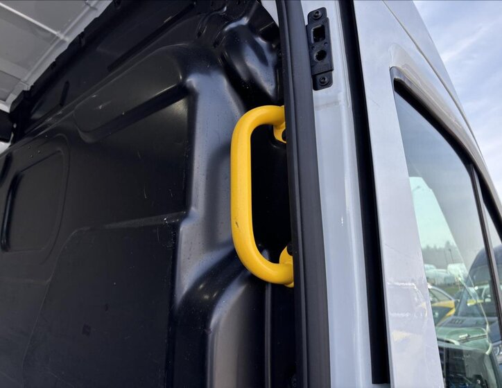 Ford Transit Skříň 2,0 l 96 kw