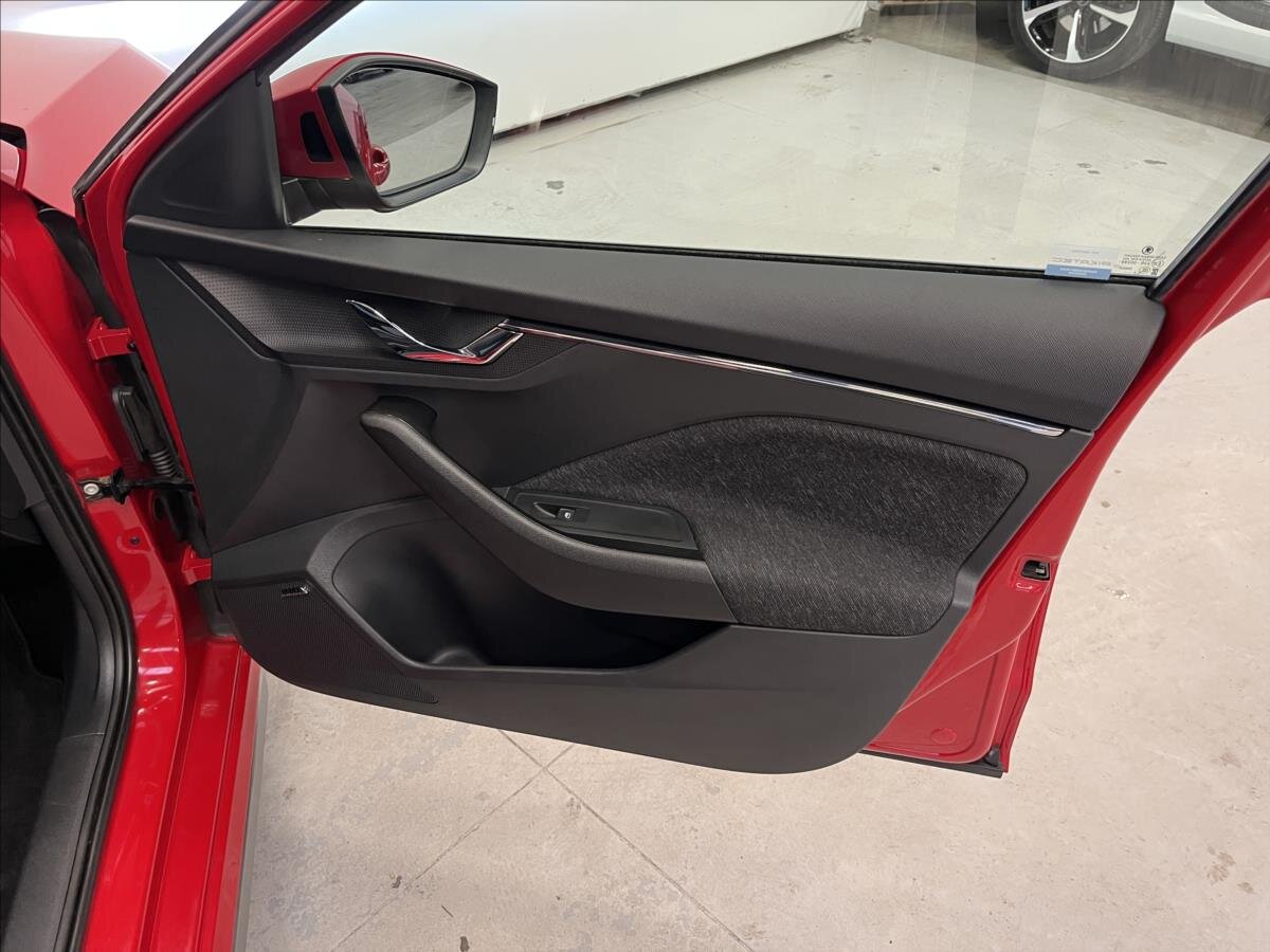 Škoda Kamiq SUV 999,0 85 kw