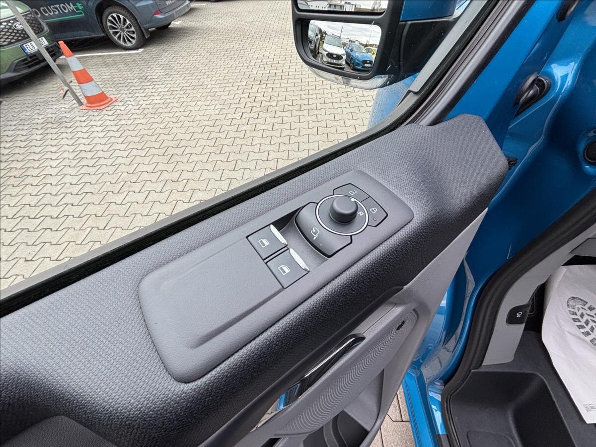 Ford Tourneo Custom MPV 0,0 160 kw