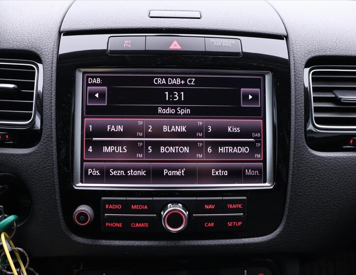 Volkswagen Touareg SUV / Terénní 3,0 l 150 kw