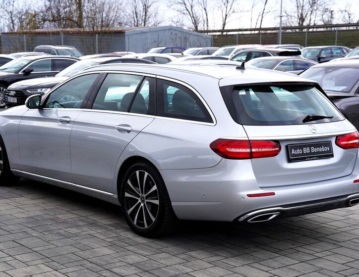 Mercedes-Benz Třídy E 4