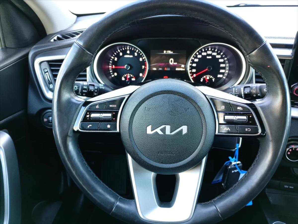 KIA Ceed Hatchback 998,0 73 kw