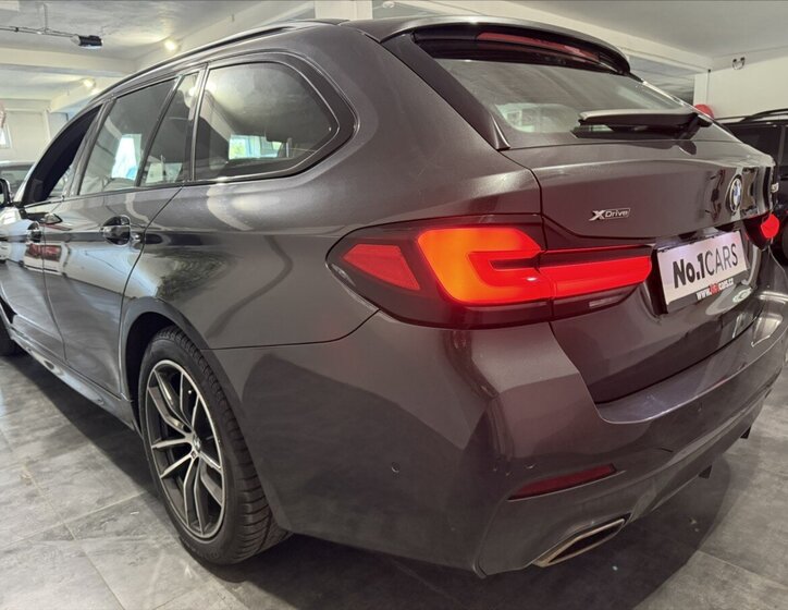 BMW Řada 5 Kombi 3,0 l 210 kw