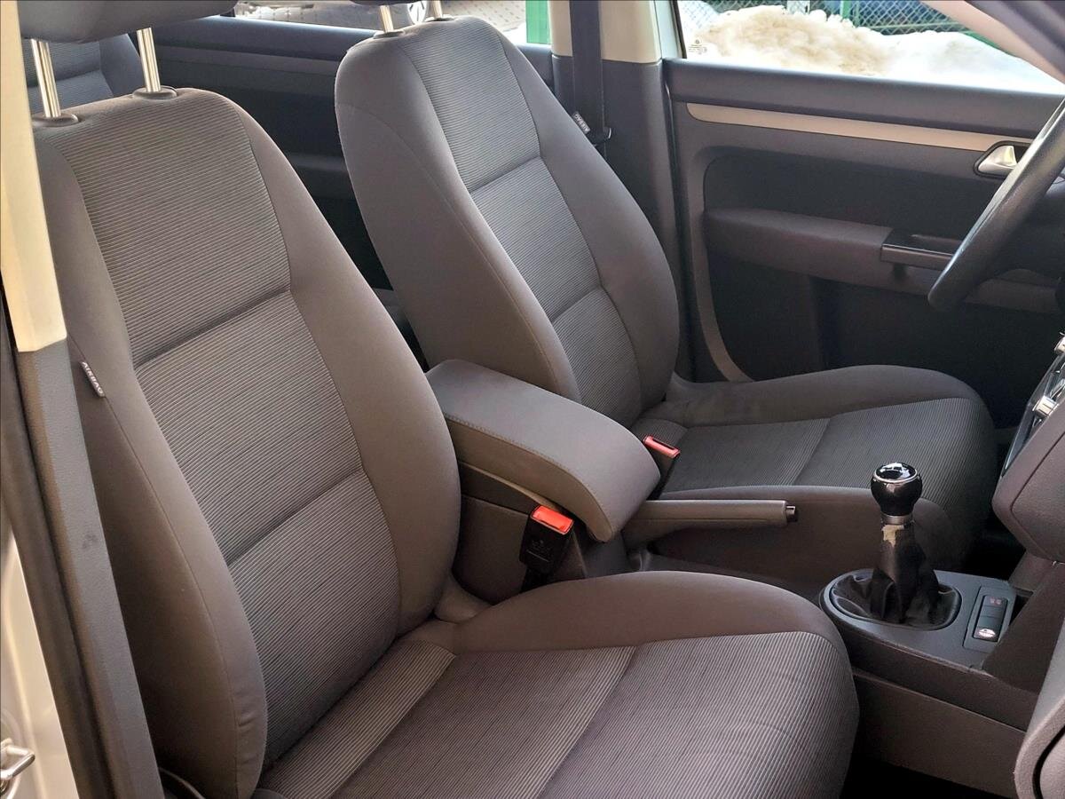 Volkswagen Touran MPV 1,9 l 77 kw