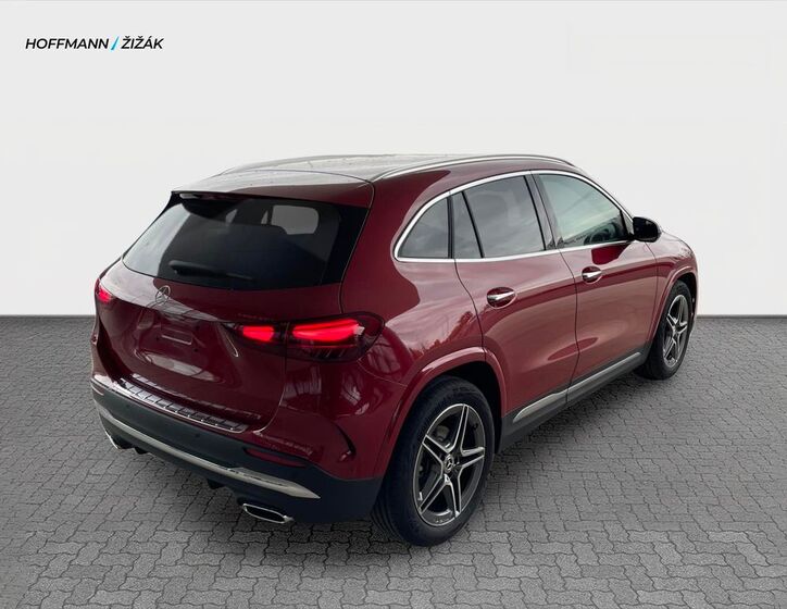 Mercedes-Benz GLA 5