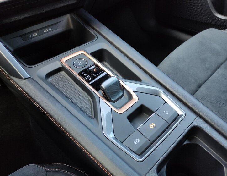 Cupra Formentor SUV / Terénní 2,0 l 245 kw