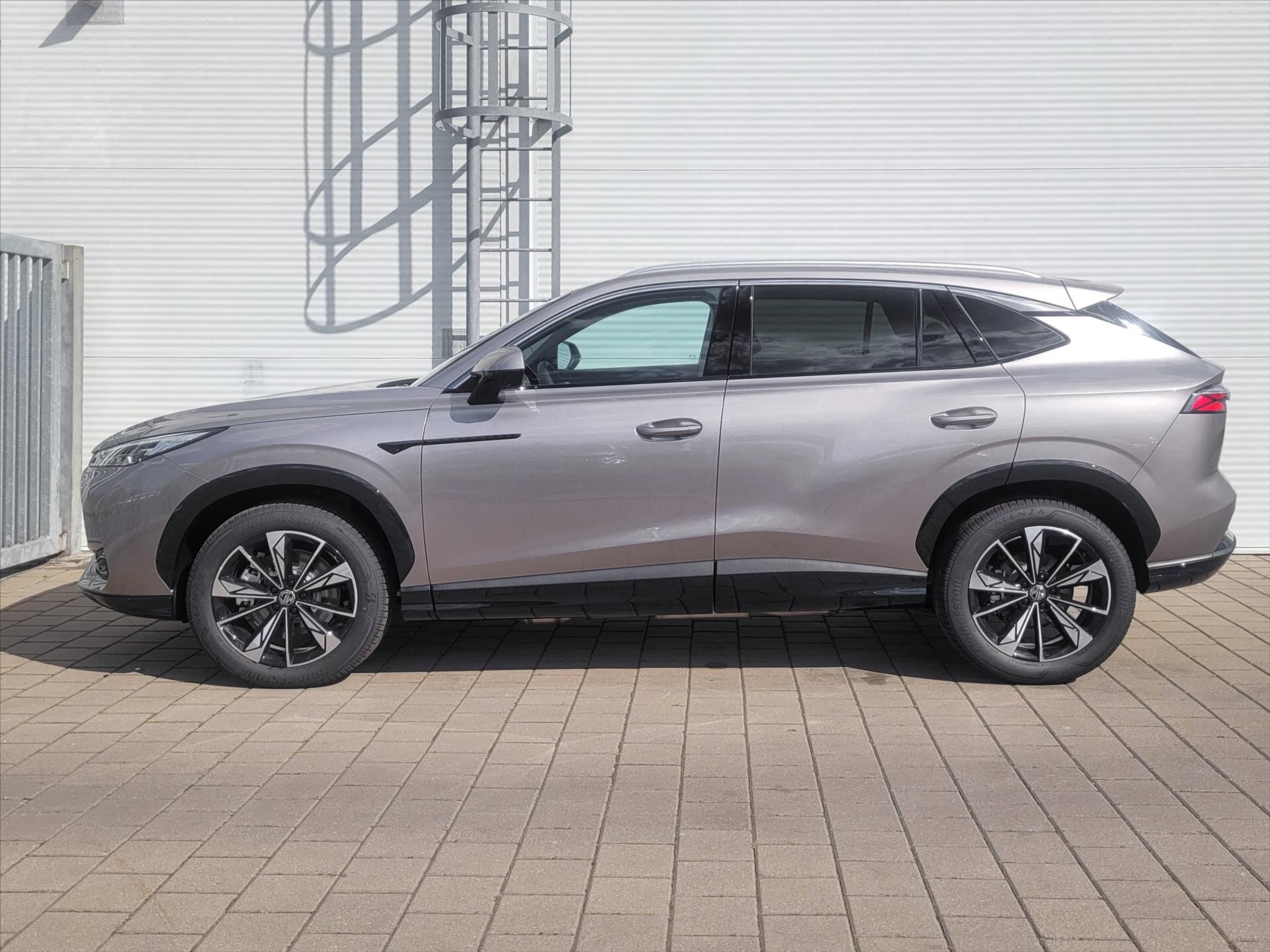 MG HS SUV / Terénní 1,5 l 105 kw