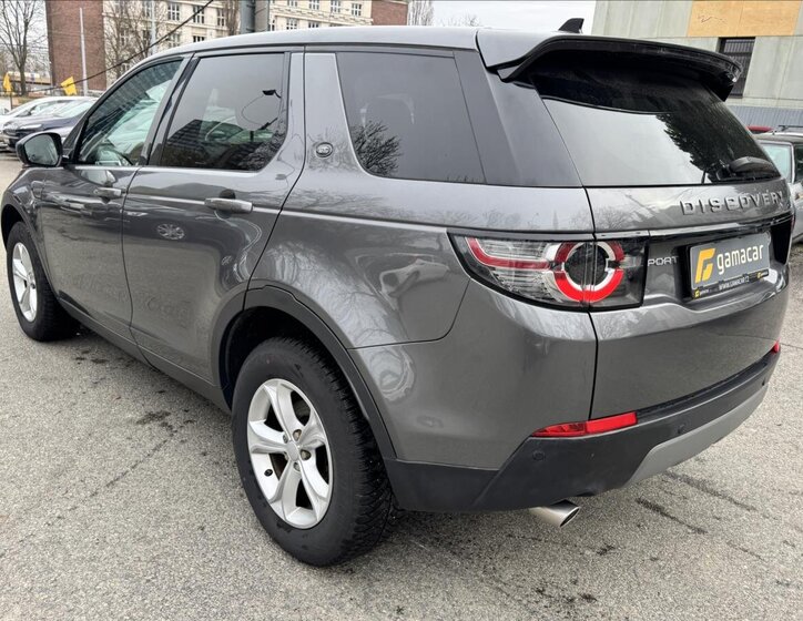 Land Rover Discovery Sport SUV 2,0 l 110 kw