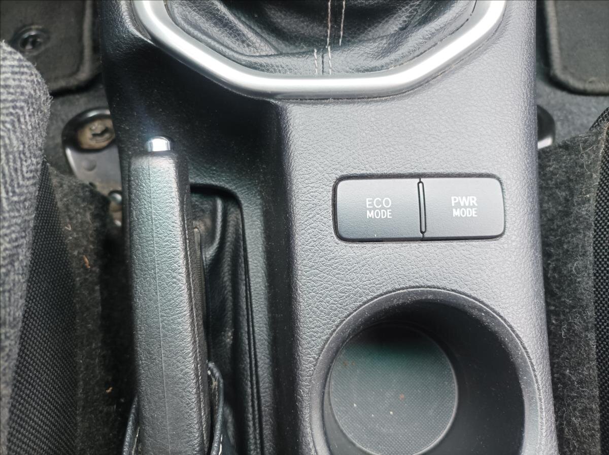 Toyota Hilux Pick-up 2,4 l 110 kw