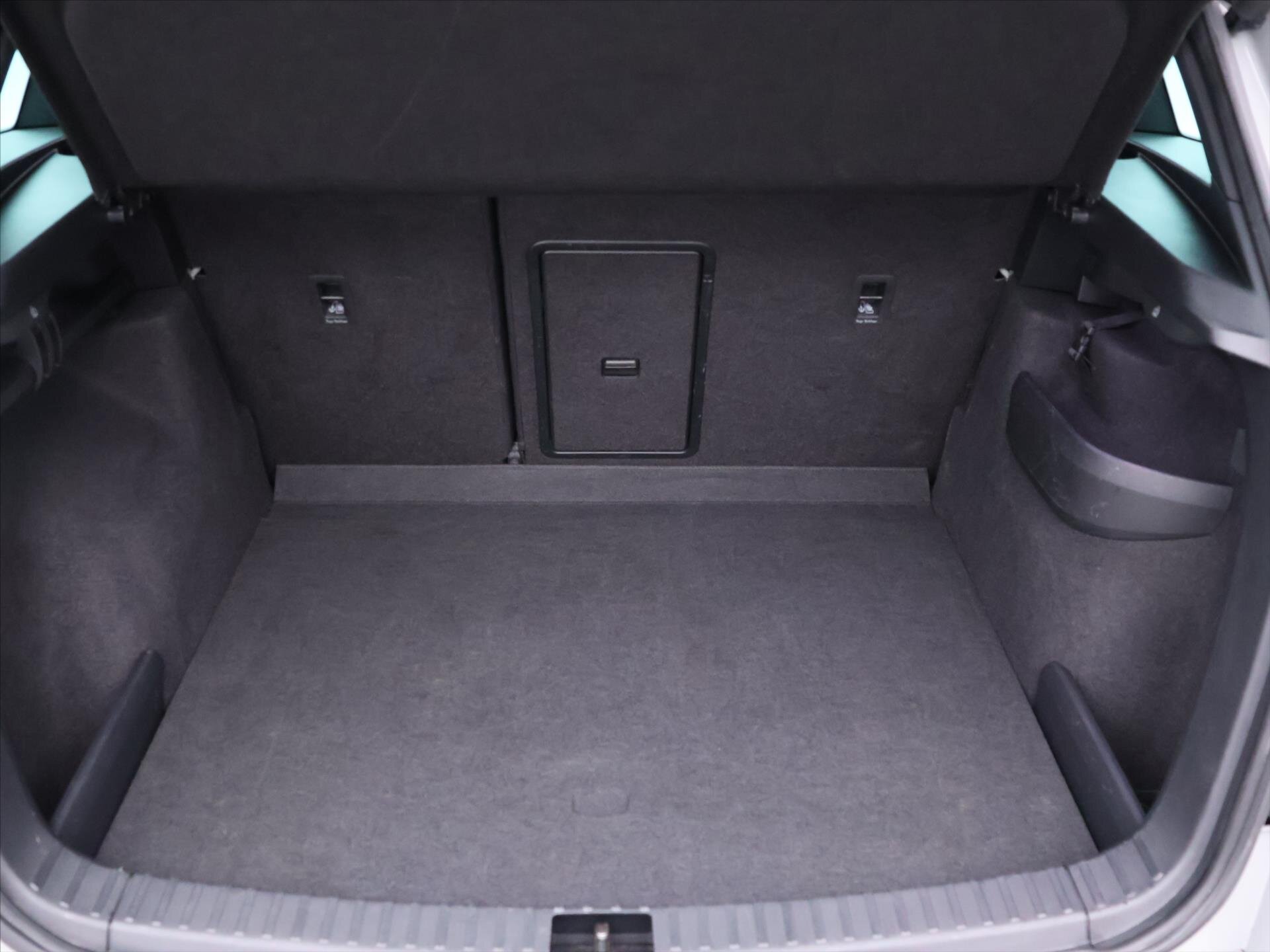 Škoda Karoq SUV / Terénní 2,0 l 110 kw