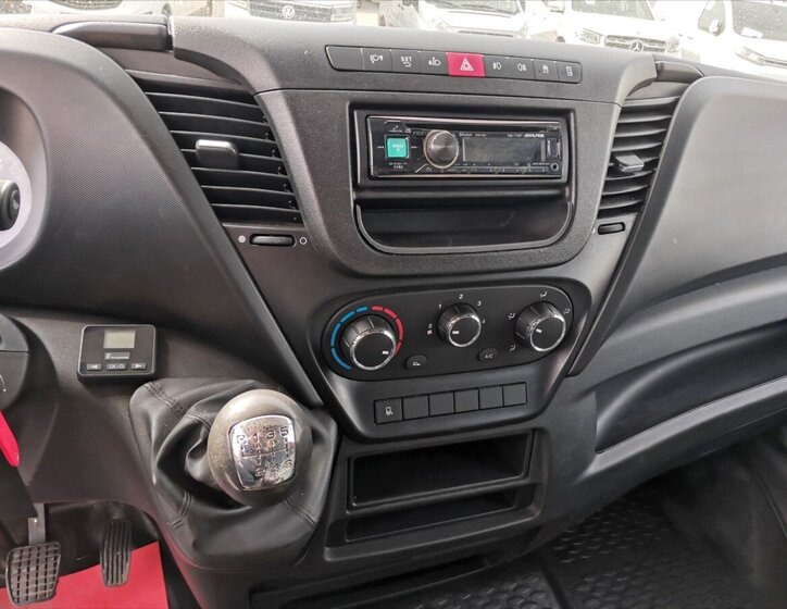 Iveco Daily Valník 3,0 l 132 kw