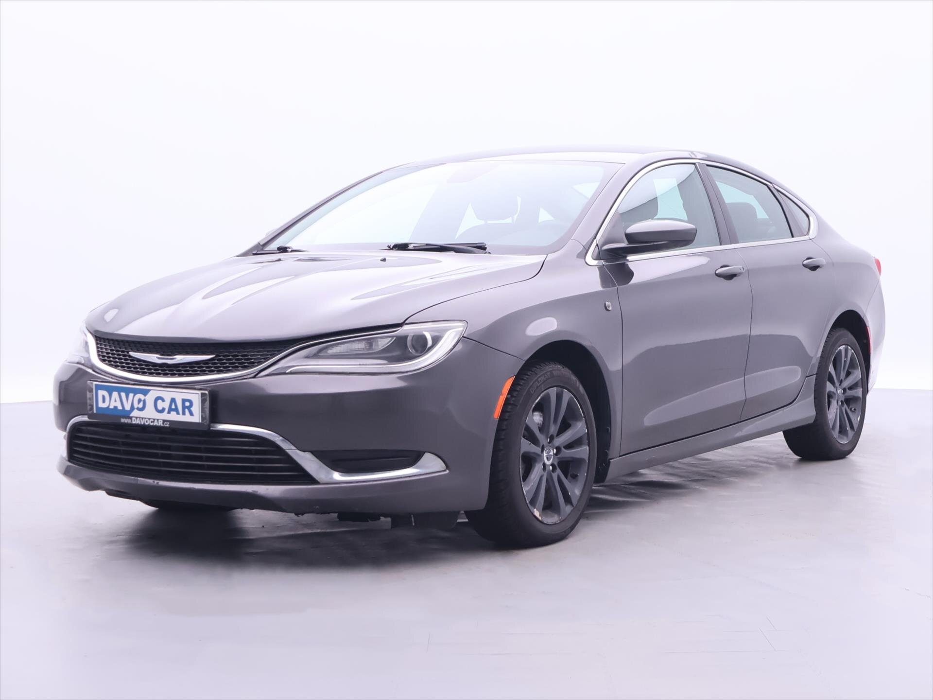Chrysler 200