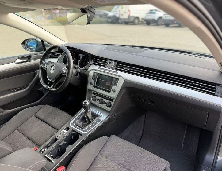 Volkswagen Passat Kombi 2,0 l 110 kw