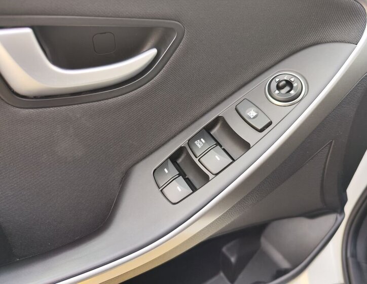 Hyundai i30 Kombi 1,6 l 81 kw