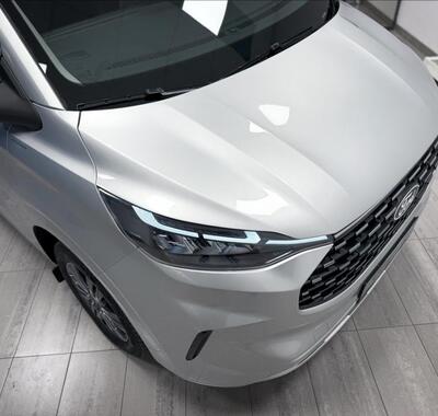 Ford Tourneo Custom 19