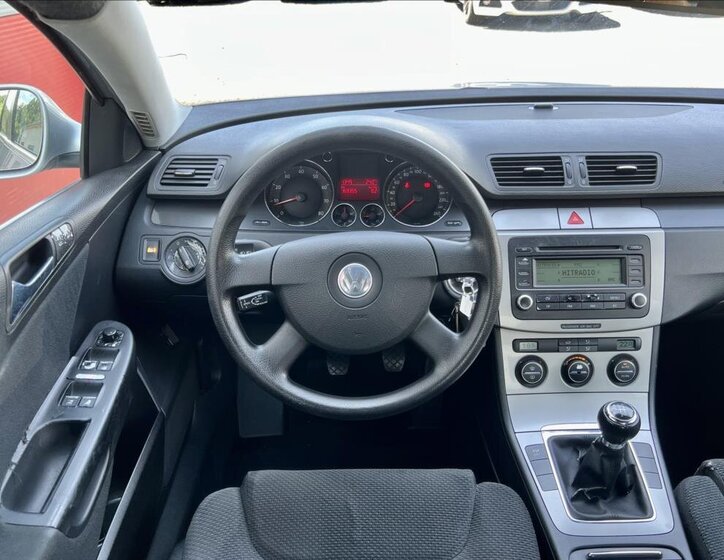 Volkswagen Passat Sedan / Limuzína 2,0 l 110 kw