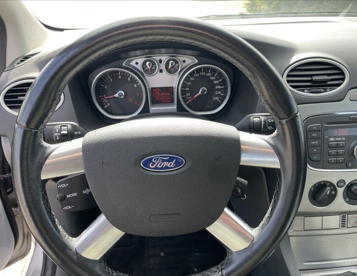 Ford Focus Hatchback 1,6 l 74 kw