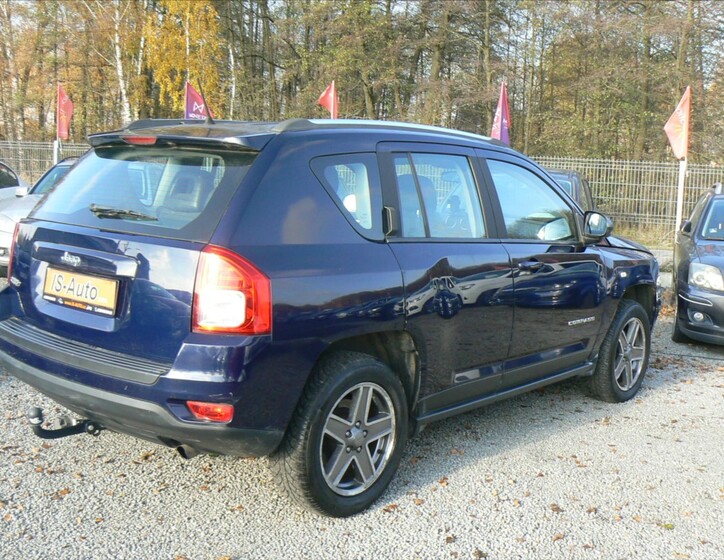 Jeep Compass 4