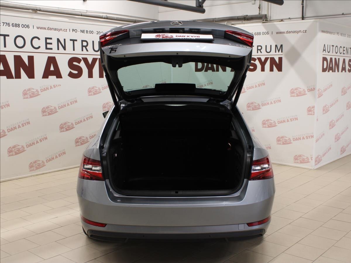 Škoda Superb Sedan / Limuzína 1,8 l 132 kw