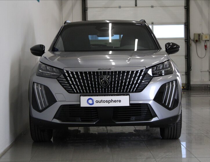 Peugeot 2008 SUV / Terénní 1,2 l 107 kw