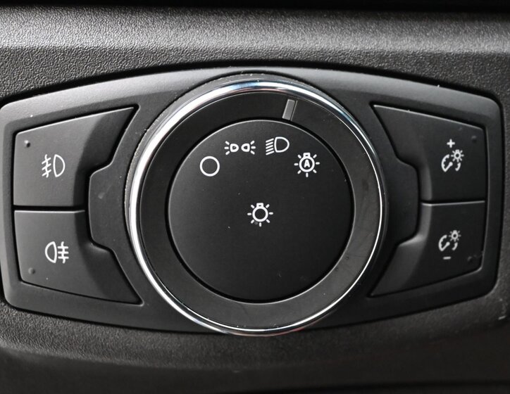 Ford Mondeo Sedan 2,0 l 140 kw