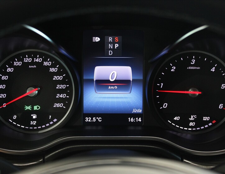 Mercedes-Benz Třídy V 17