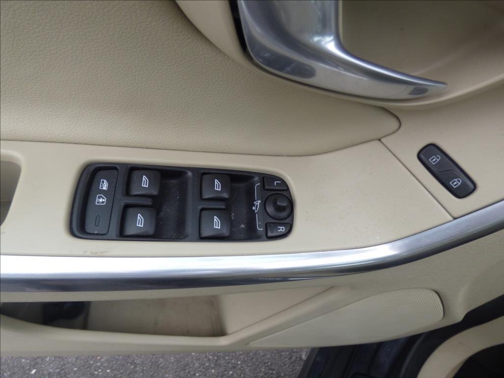 Volvo XC60 Kombi 2,0 l 110 kw