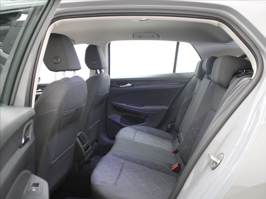 Volkswagen Golf Hatchback 999,0 81 kw