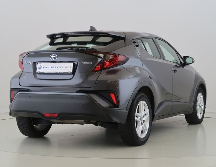 Toyota C-HR 5