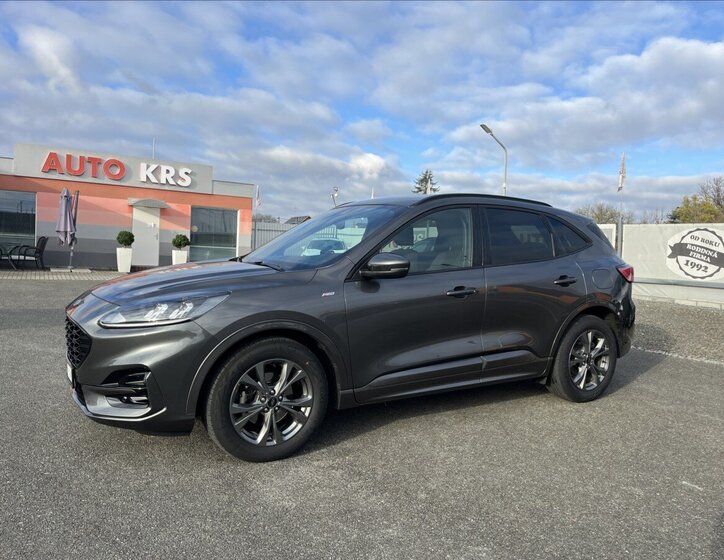 Ford Kuga Kombi 1,5 l 111 kw