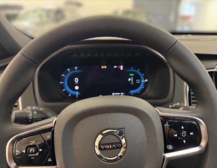 Volvo XC90 SUV 2,0 l 335 kw