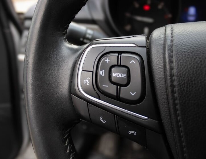 Toyota Avensis Kombi 1,6 l 82 kw