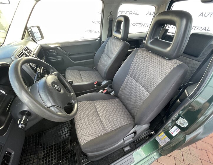 Suzuki Jimny SUV / Terénní 1,3 l 63 kw
