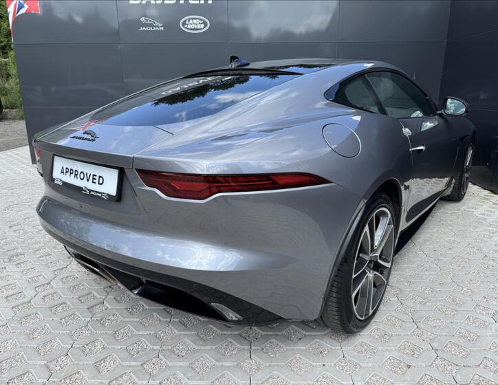 Jaguar F-Type 7