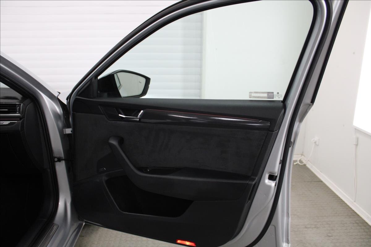 Škoda Superb Kombi 2,0 l 110 kw