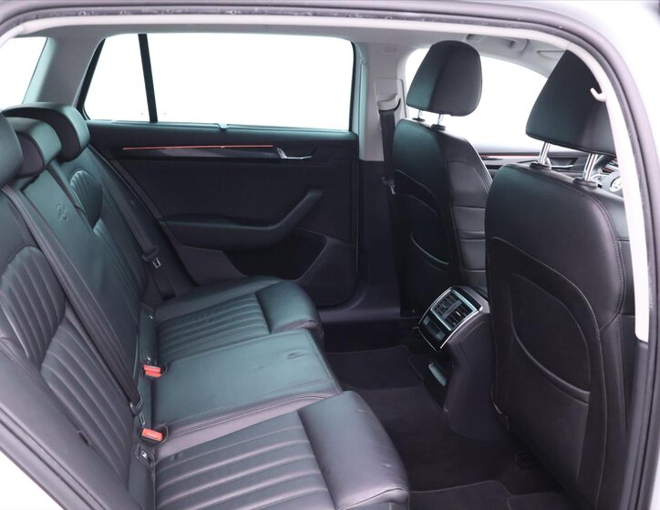 Škoda Superb Kombi 2,0 l 206 kw