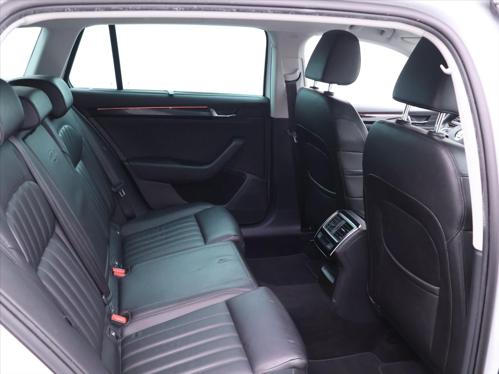 Škoda Superb Kombi 2,0 l 206 kw