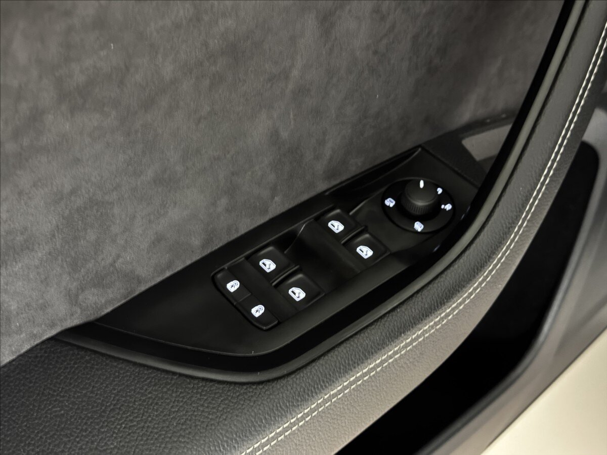 Škoda Superb Kombi 1,4 l 160 kw