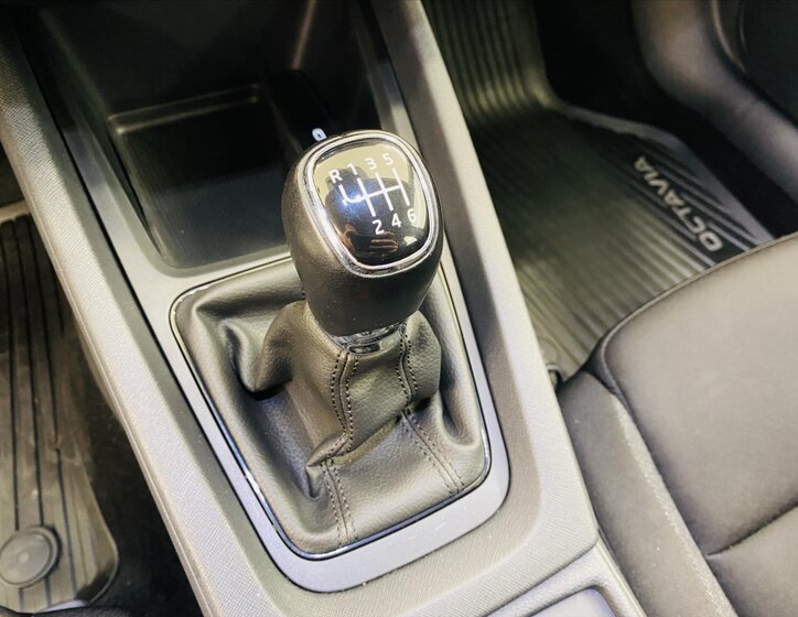 Škoda Octavia Kombi 2,0 l 85 kw