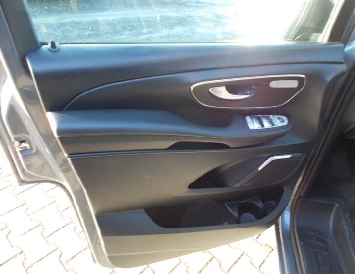 Mercedes-Benz Třídy V MPV 2,1 l 140 kw