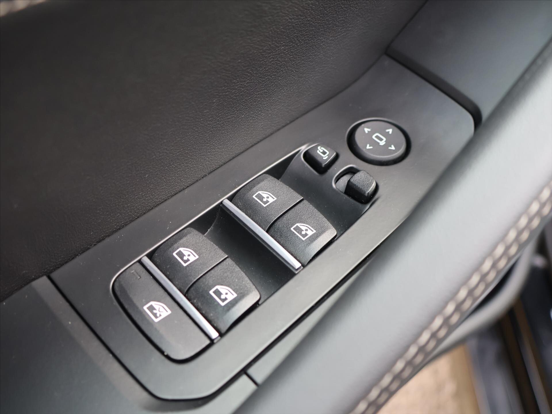 BMW X6 SUV 3,0 l 210 kw