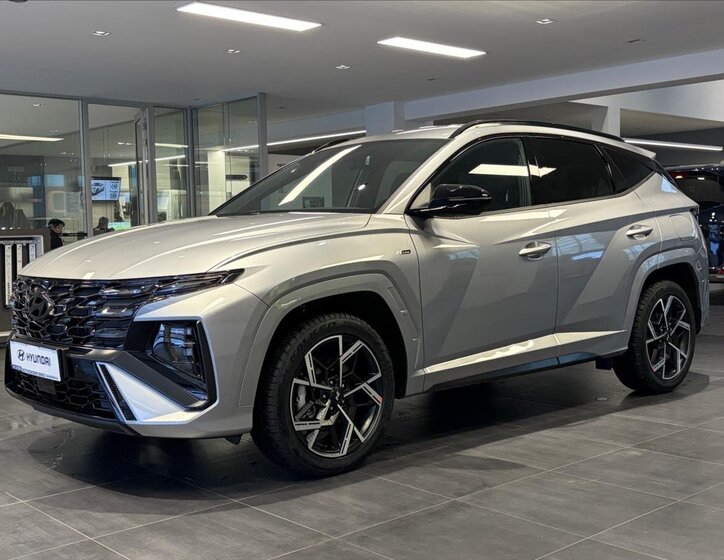 Hyundai Tucson SUV 1,6 l 176 kw